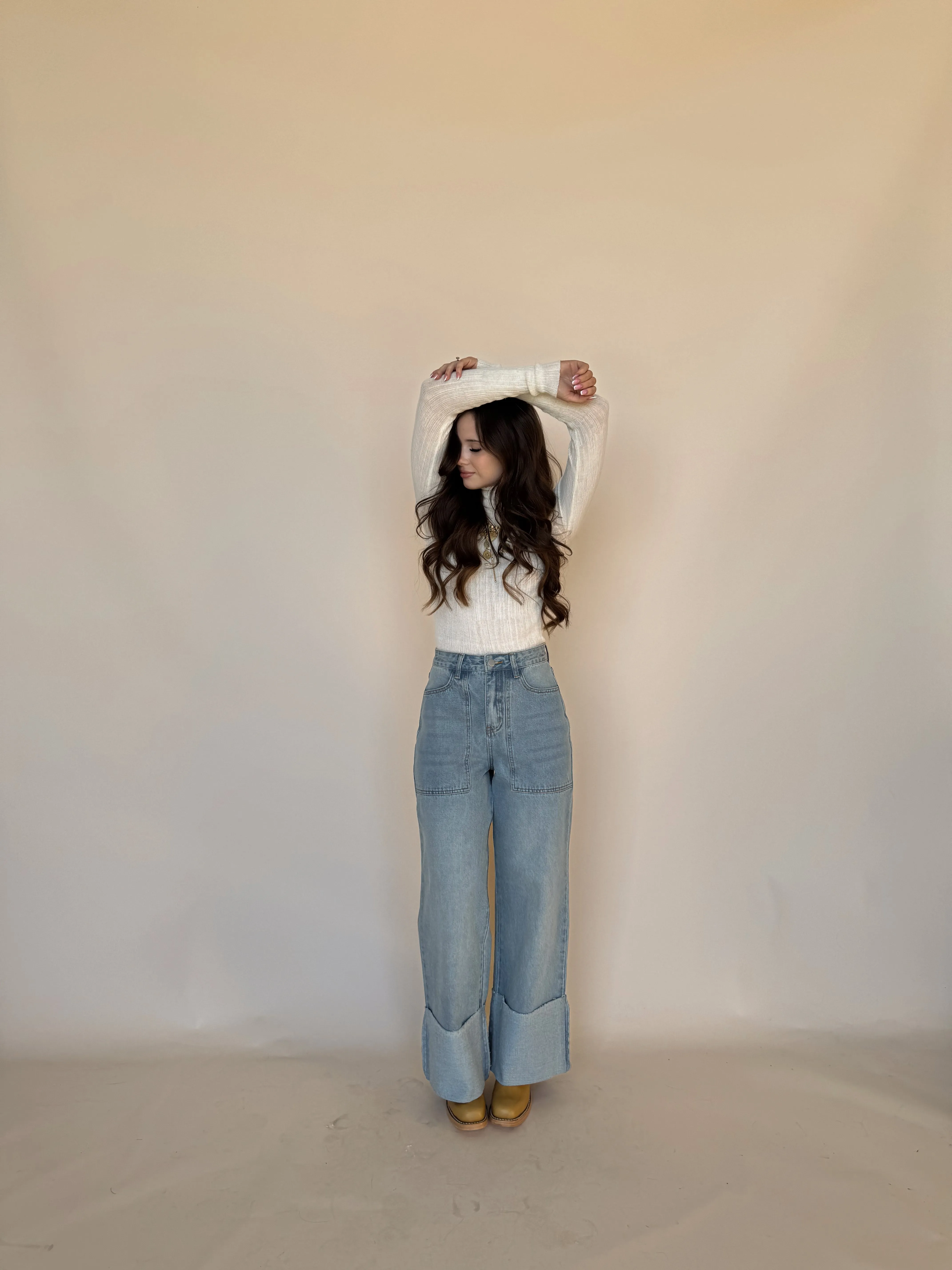 Light Cuffed Jeans