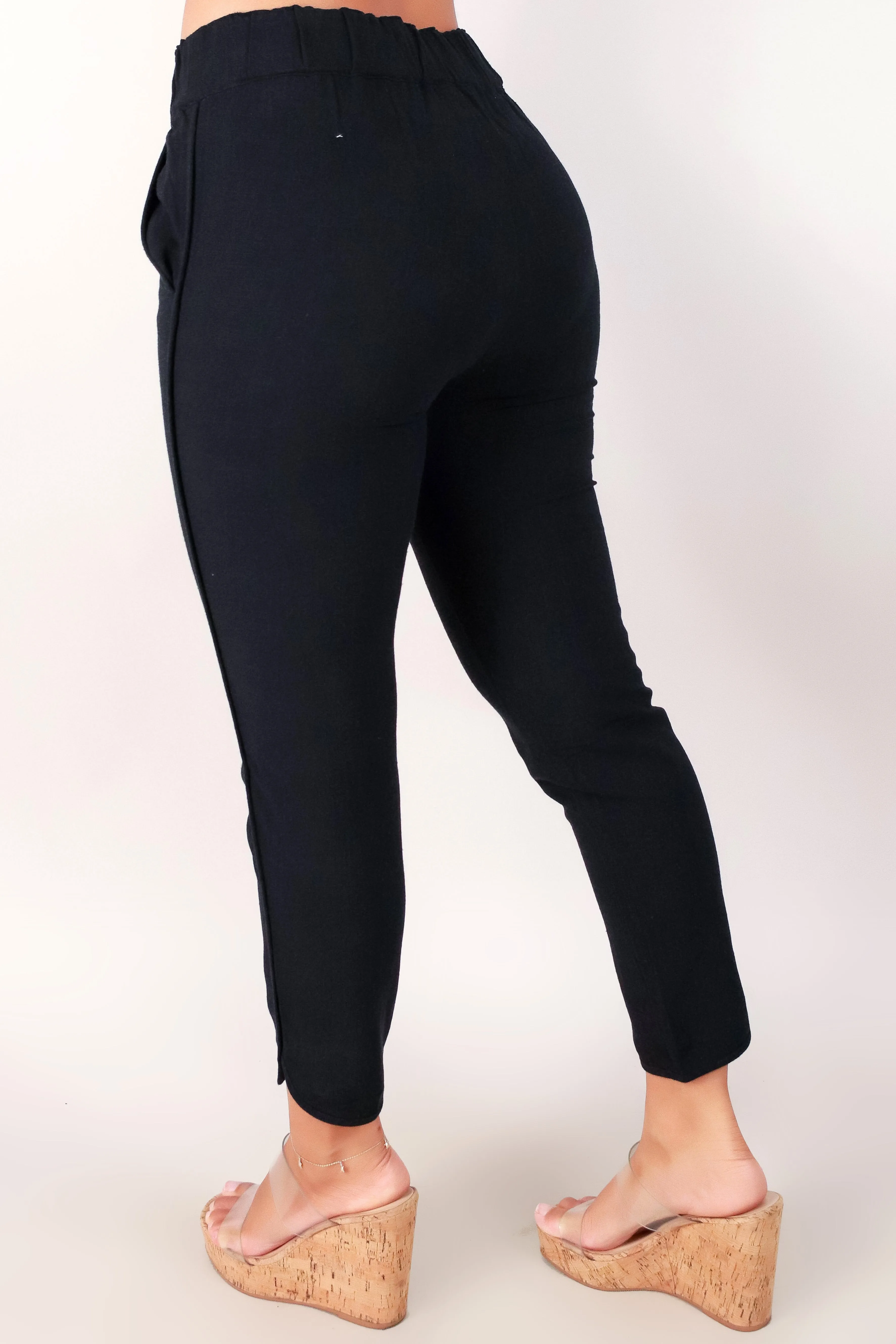 LINEN CAPRI PANTS