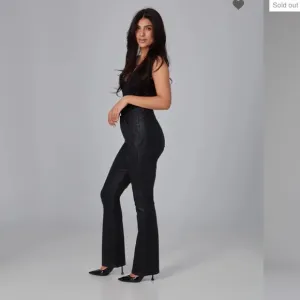 Lola Jeans Kate DB High Rise Straight Jeans 26 NWT