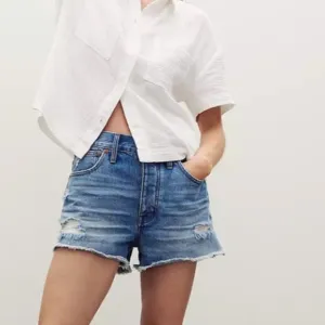 Madewell Relaxed Denim Shorts in Homecrest Wash Ripped Edition size 32