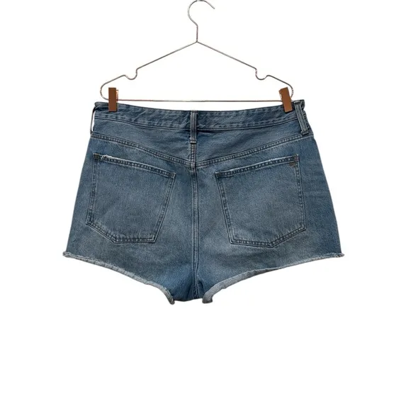 Madewell Relaxed Denim Shorts in Homecrest Wash Ripped Edition size 32