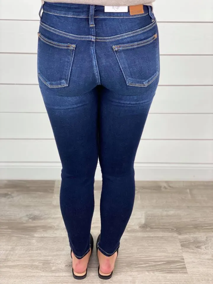 Mid Rise Non Distressed Dark Wash Skinny Jeans