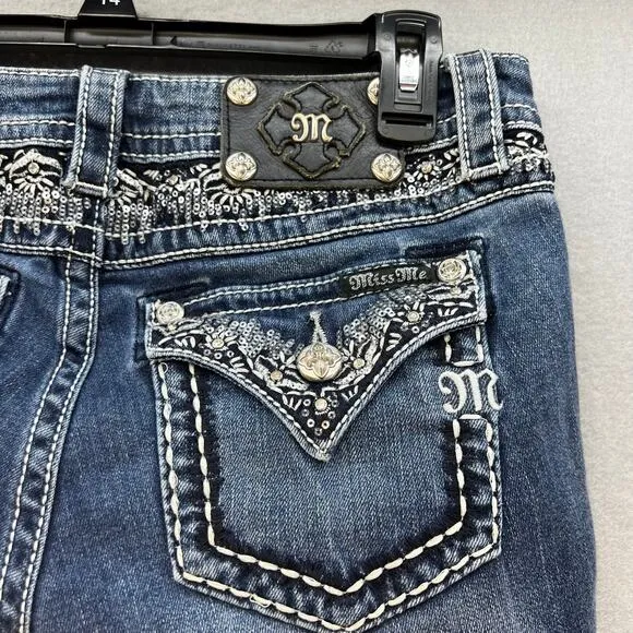 Miss Me Jeans Women's 27 (4) Blue Signature Boot Flower Sequin Pockets Blingy