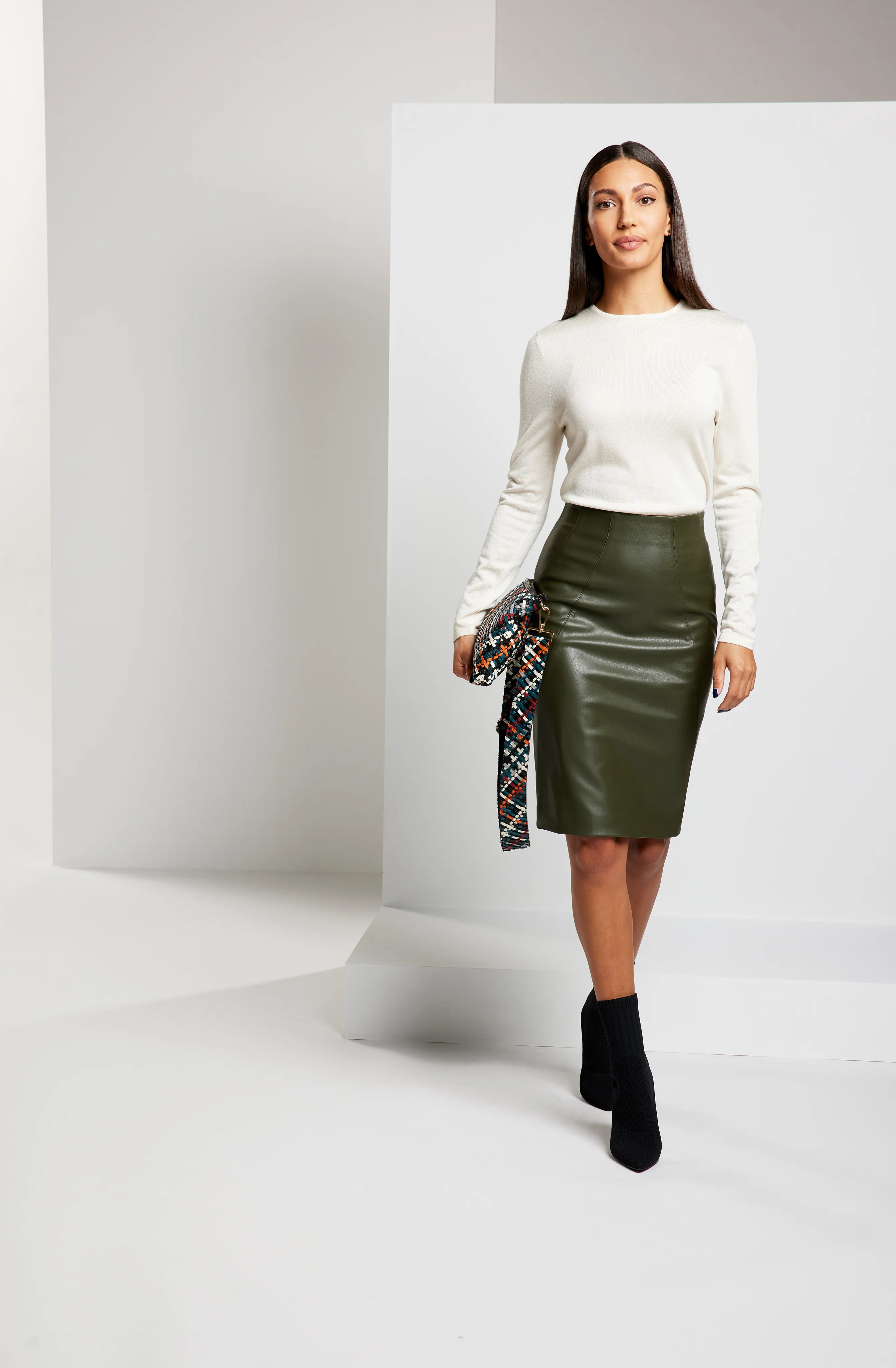 Morpho Vegan Leather Skirt - Olivine