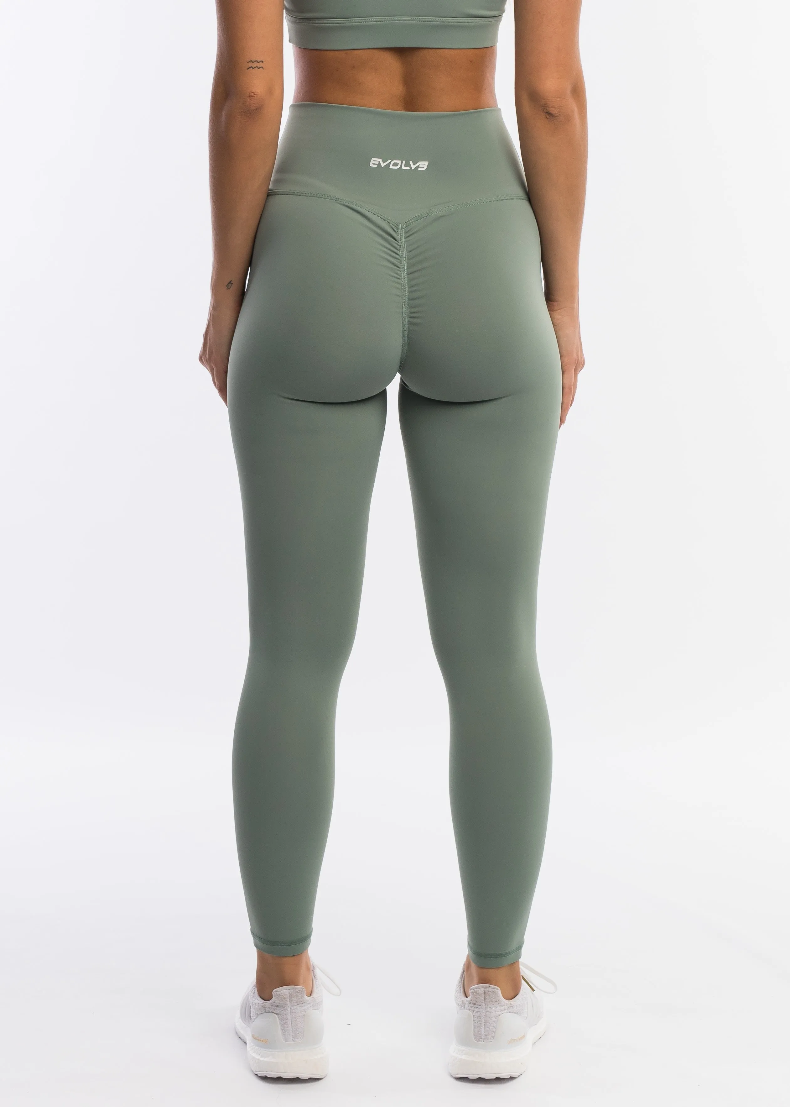 Motion Leggings - Sage