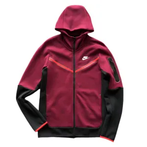 NIKE TECH FLEECE HOODIE x DARK BEETROOT/PHANTOM