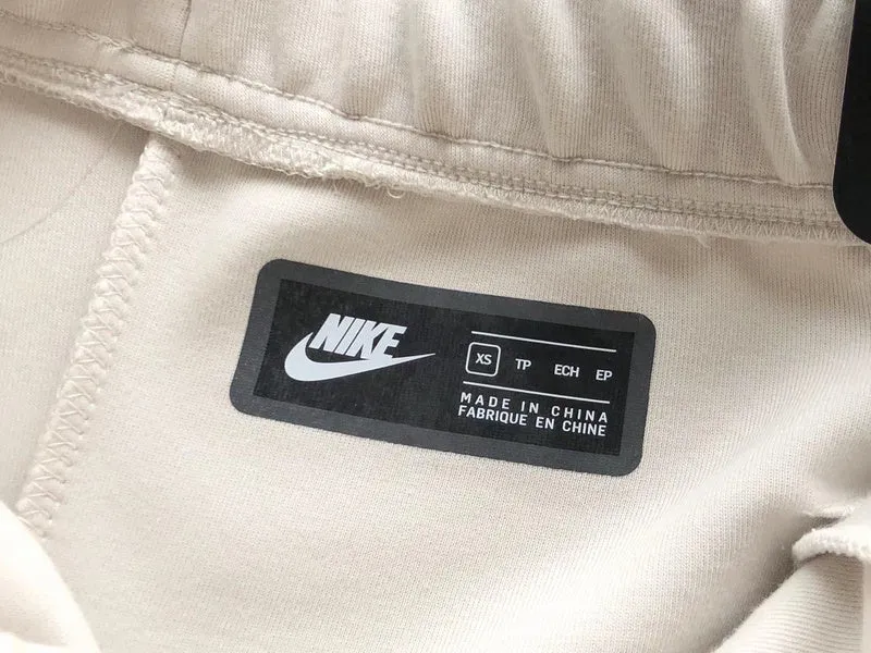 NIKE TECH FLEECE PANTS x CREAMY WHITE