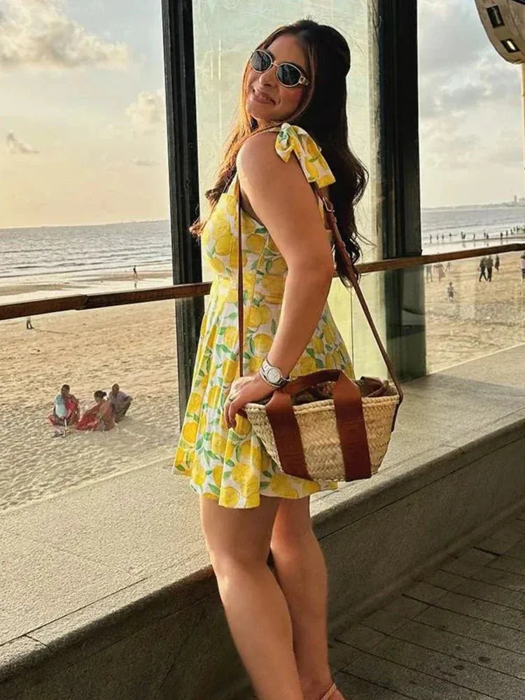 Niomi - Bold Lemon Print Woman's Casual Dress