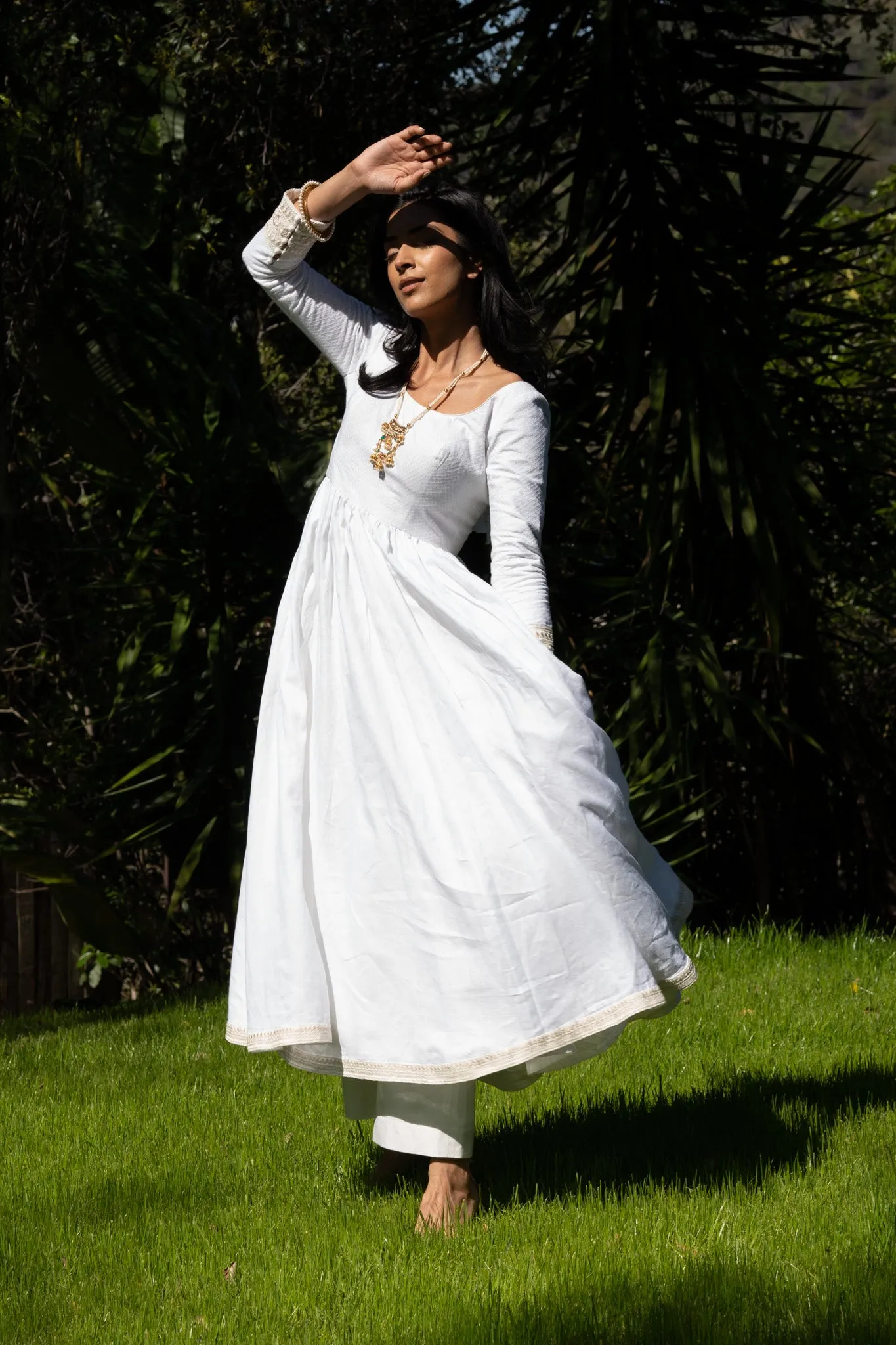 Nur Kalidaar Set