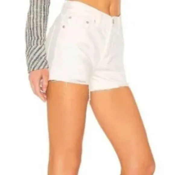 NWT Free People White Out Distressed Sofia Denim Shorts.  SZ 25