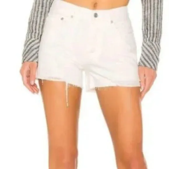 NWT Free People White Out Distressed Sofia Denim Shorts.  SZ 25