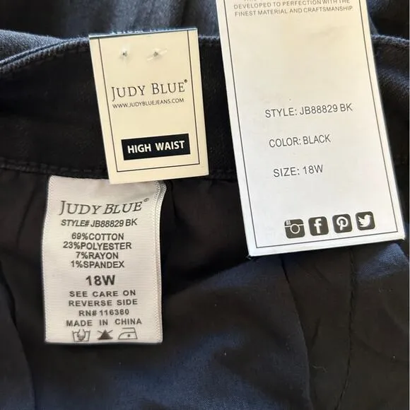 NWT Judy Blue Black Wide Crop Button-Fly Jeans