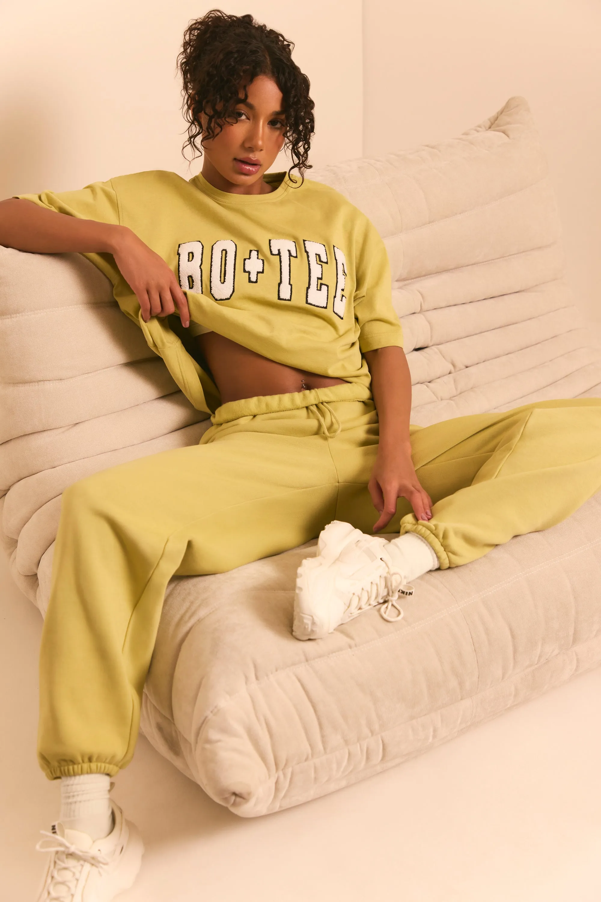 Pacific - Relaxed Fit Joggers in Matcha Green