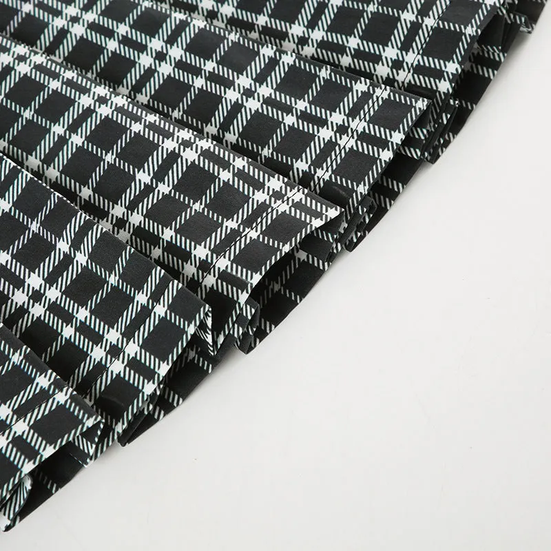 Plaid A-line pleated skirt