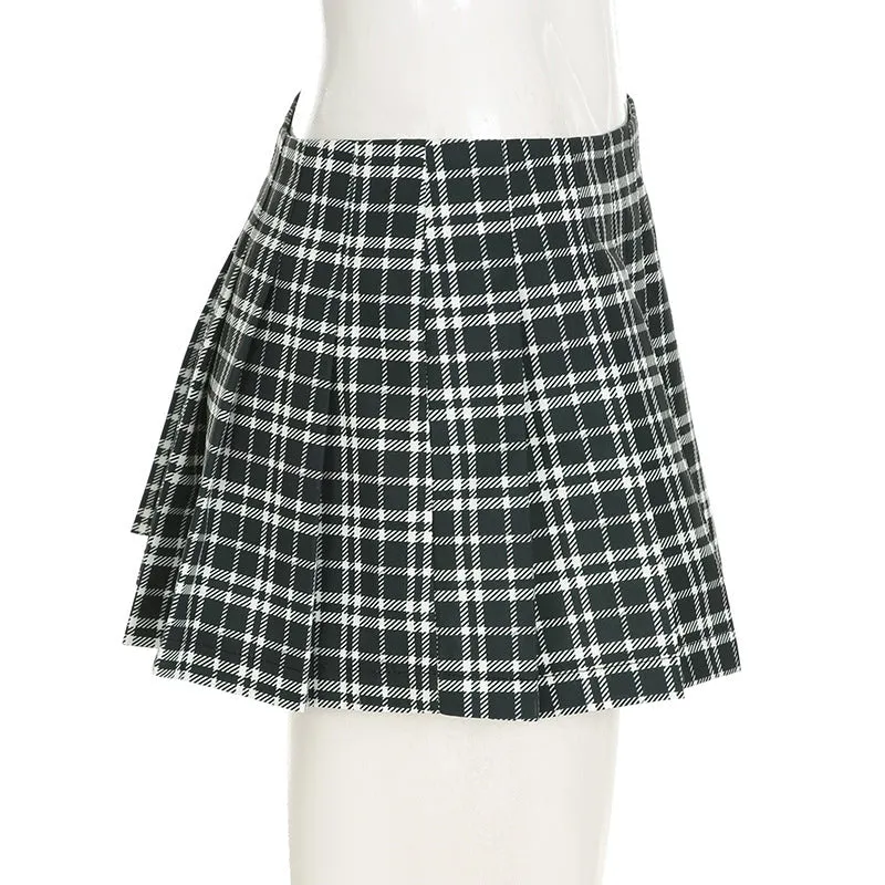 Plaid A-line pleated skirt