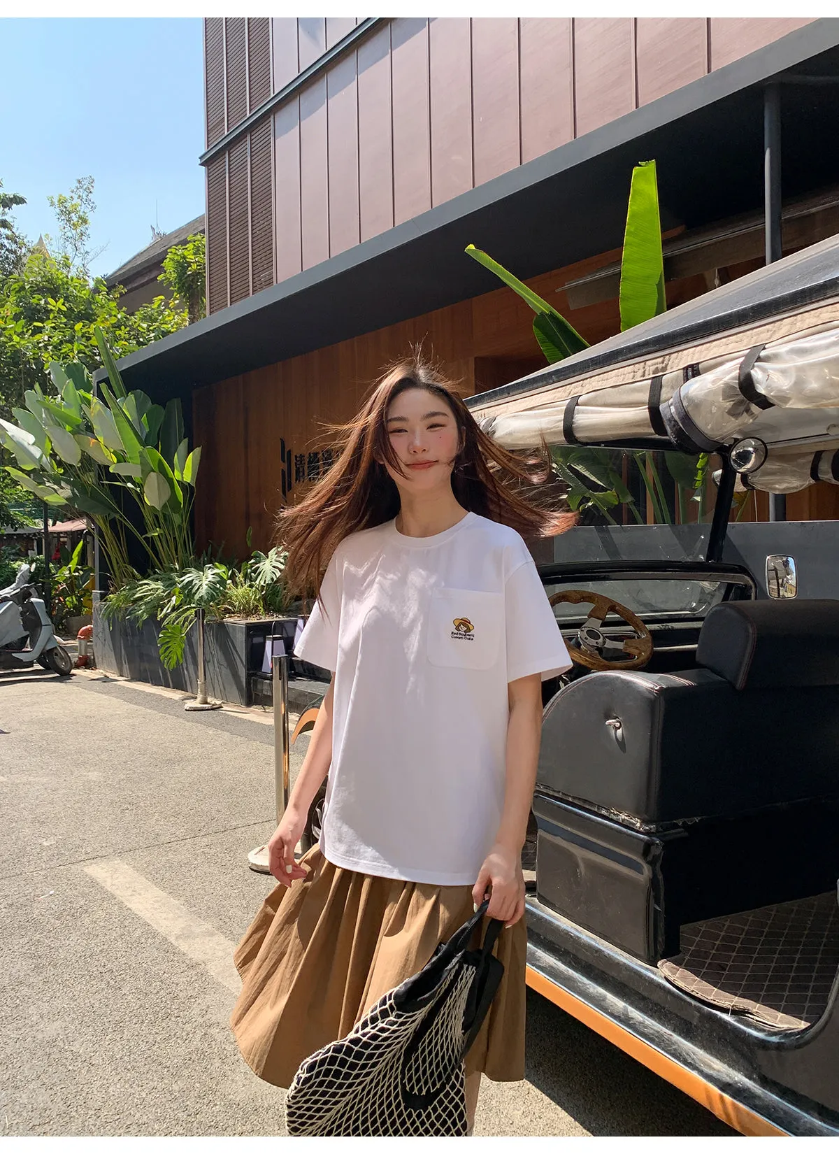 Pleated A-line skirt