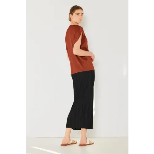 Pleated Midi Pencil Skirt