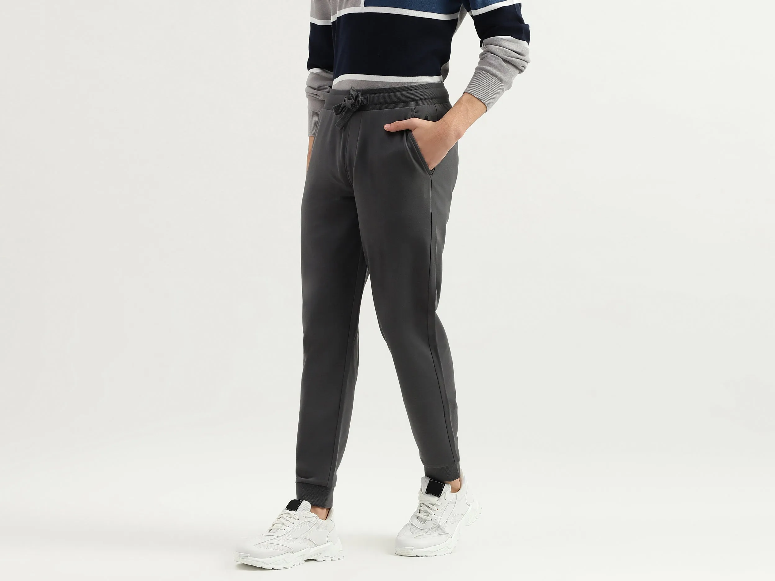 Printed Mid Rise Regular Fit Joggers