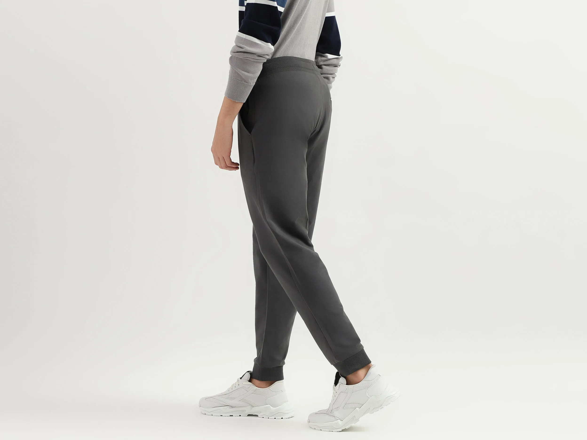 Printed Mid Rise Regular Fit Joggers