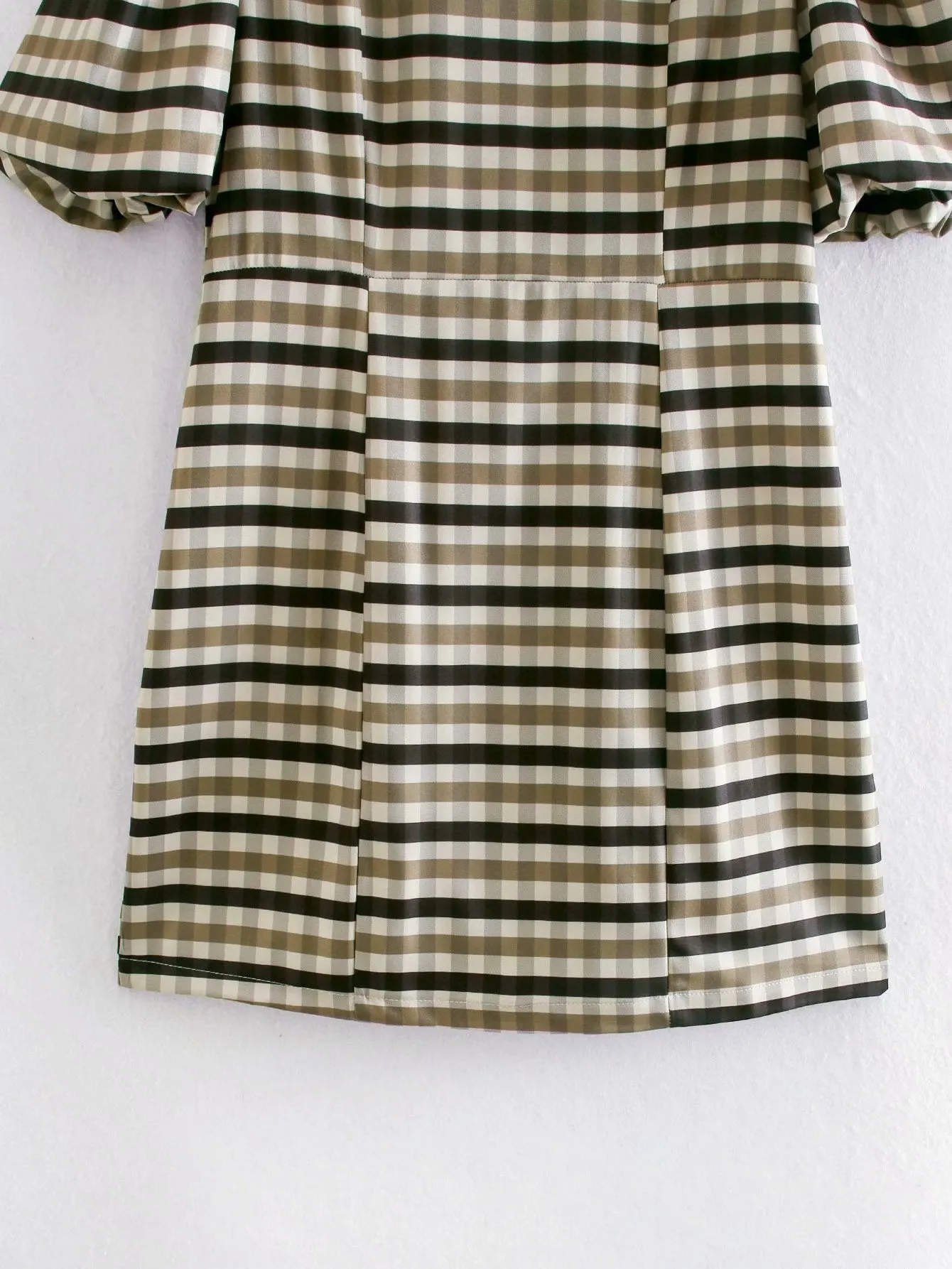 Puff Sleeve Round Neck Grid Bodycon Mini Dresses