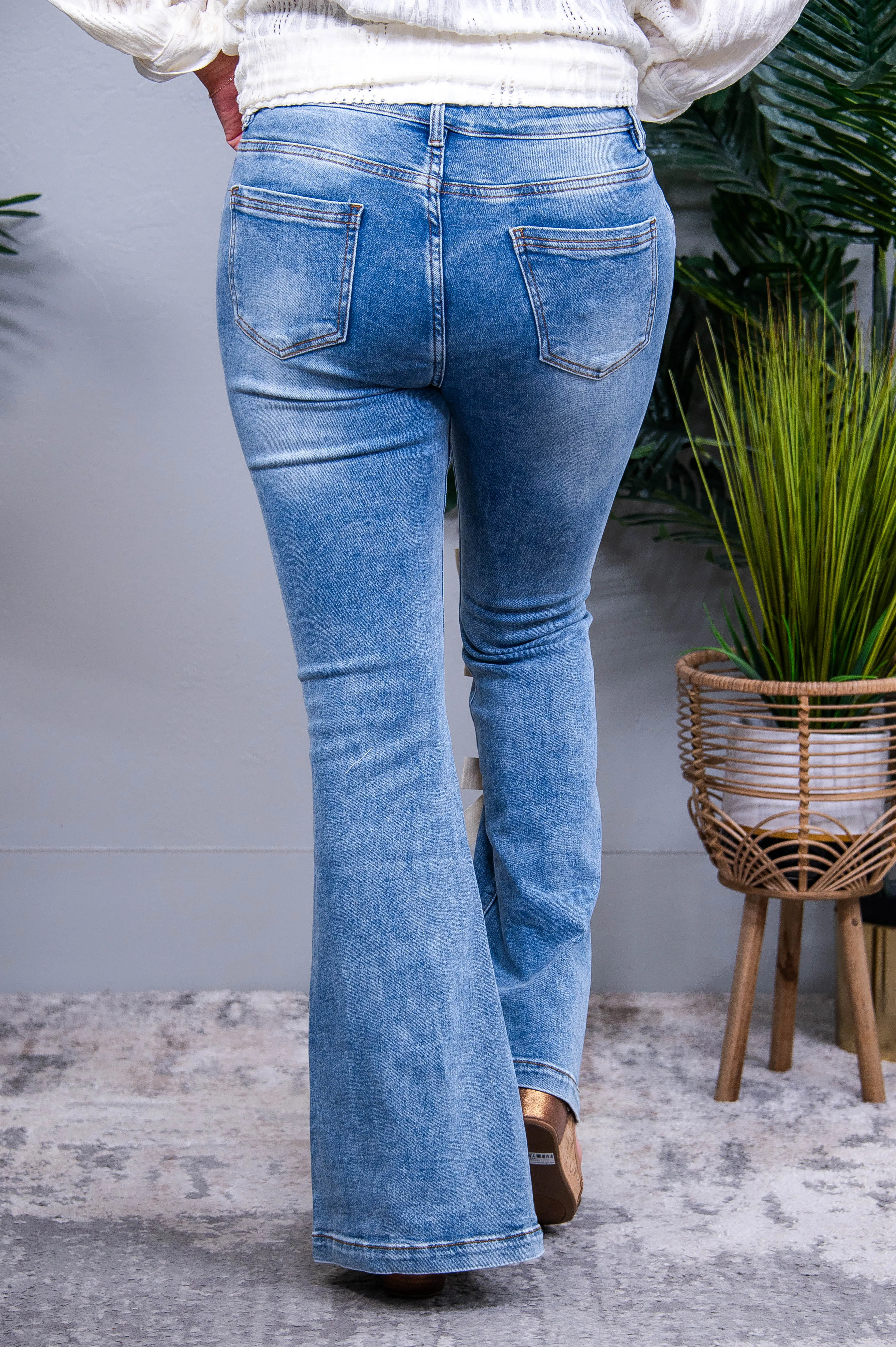 Put A Bow On It Medium Denim/Off White Bow Jeans - K1283DN