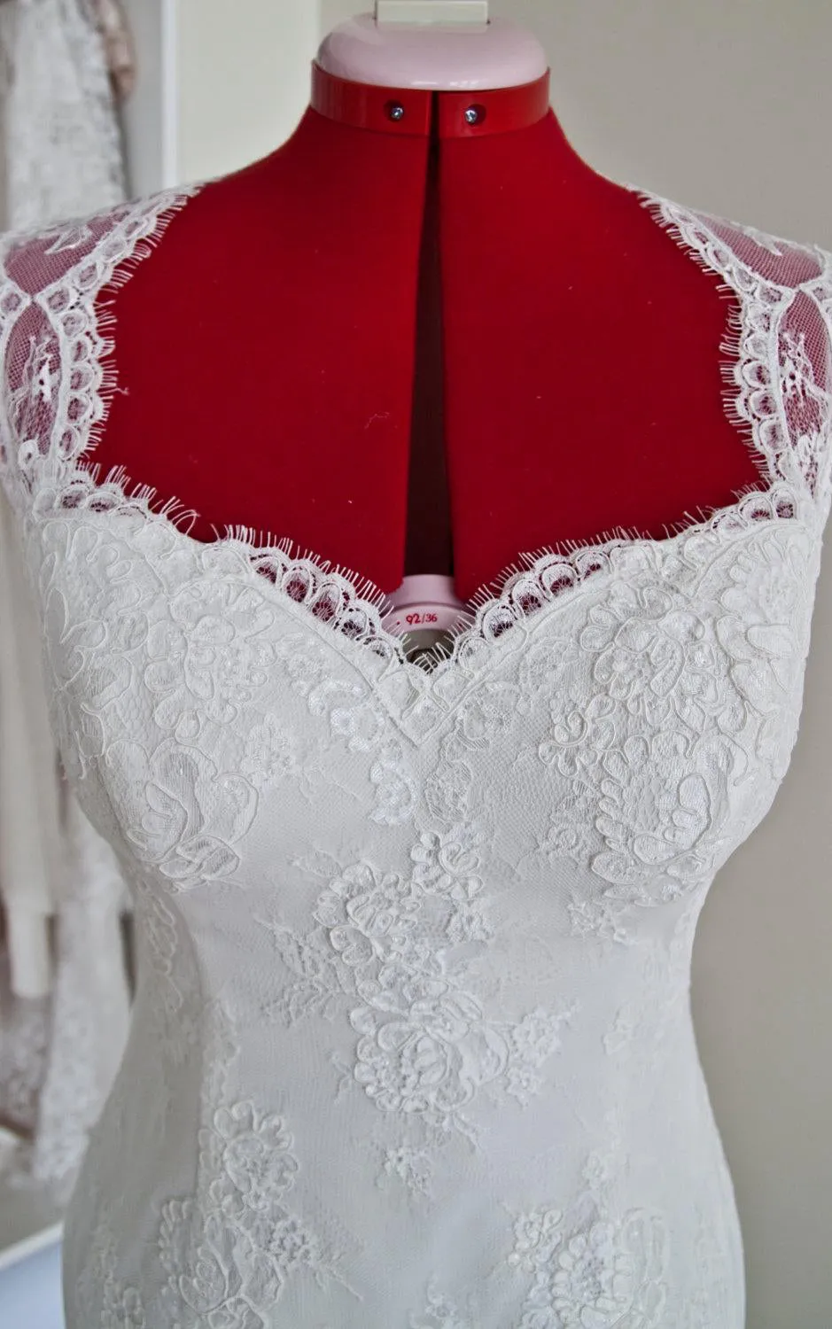 Queen Anne Neckline Scalloped Keyhole Back Knee-Length Custom Gown-ET_710969