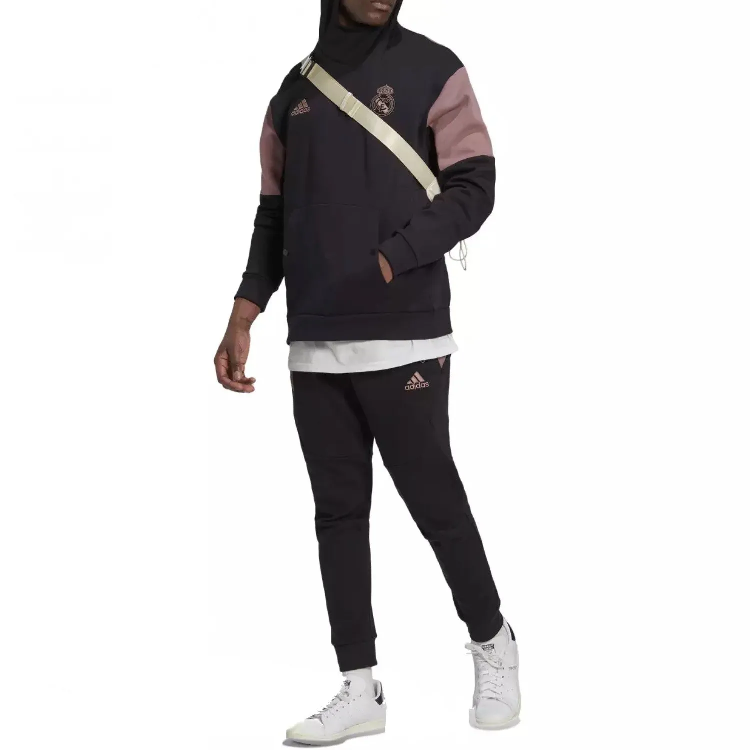Real Madrid casual Travel hooded presentation tracksuit 2022/23 - Adidas
