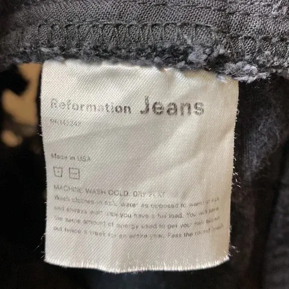 Reformation Dixie High-Rise Jean Shorts Black Raw Hem Denim Size 27