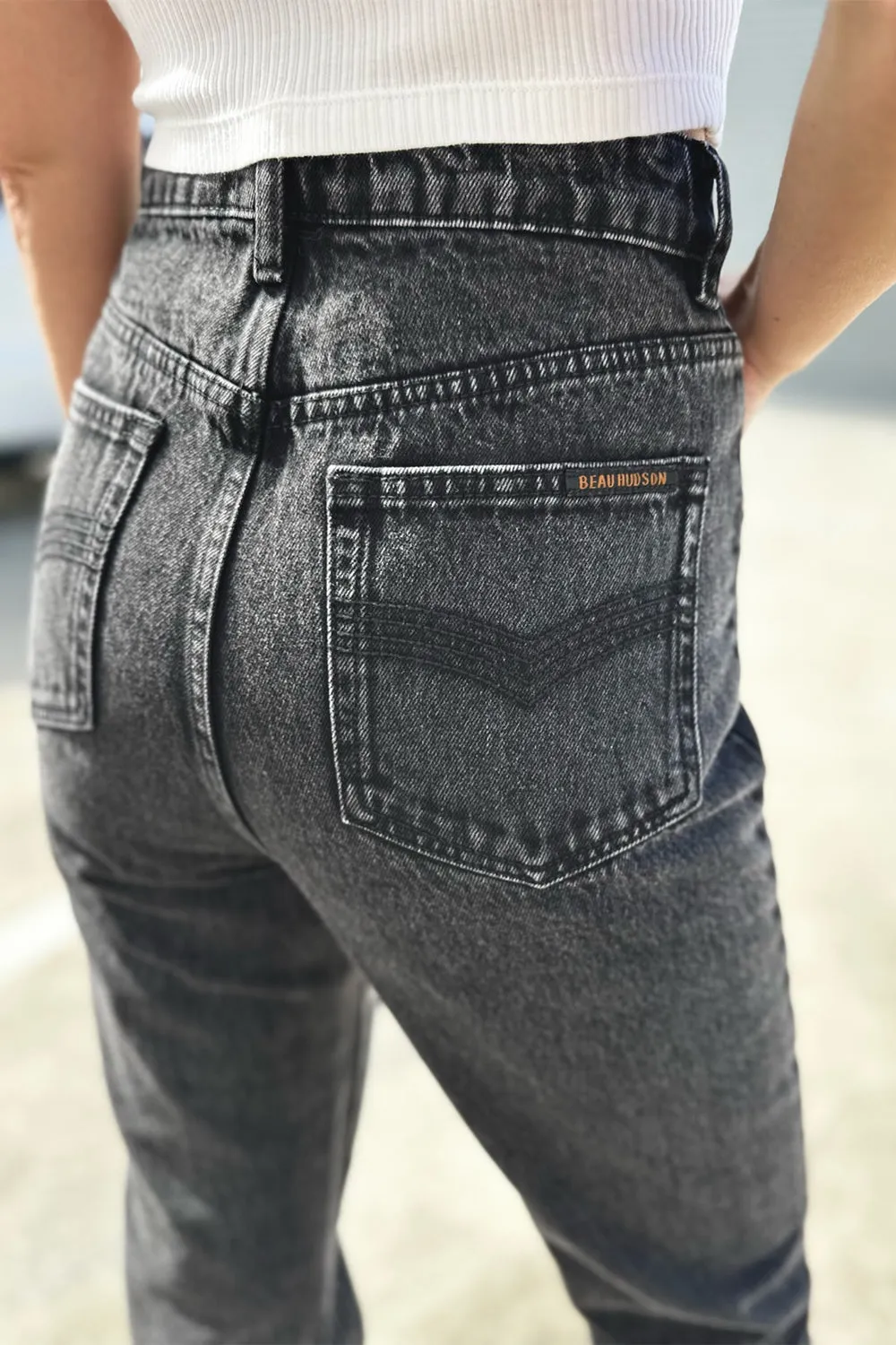 Remi High-Waisted Denim Jeans - Washed Black