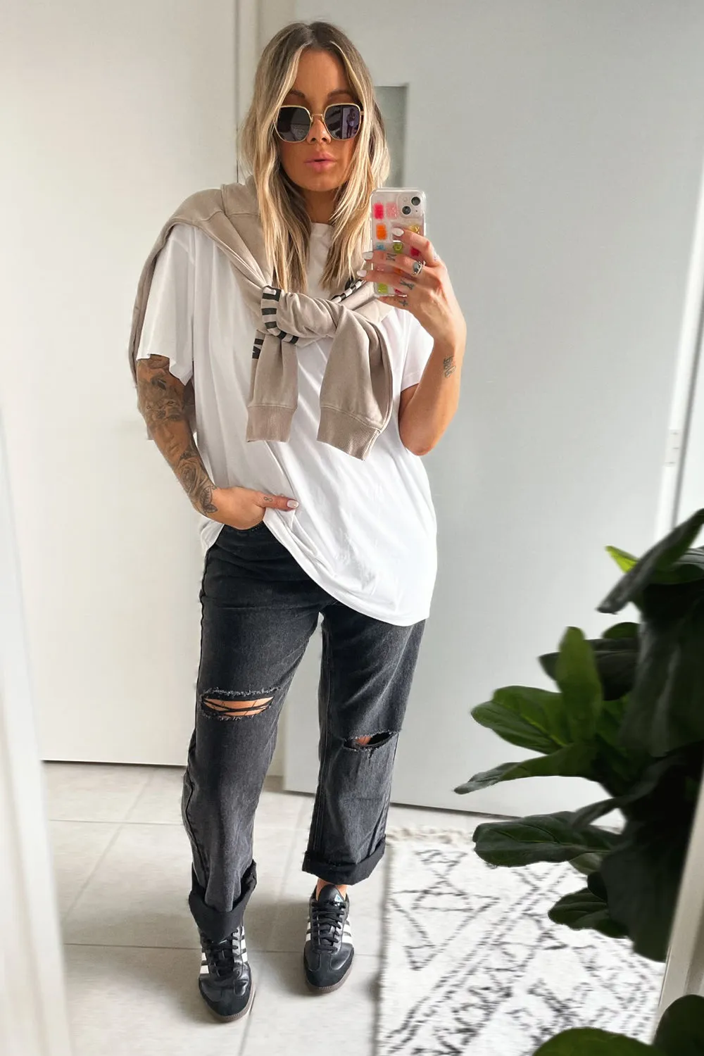 Remi High-Waisted Denim Jeans - Washed Black