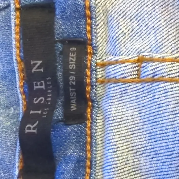 RISEN HIGH WAISTED TURN BACK CUFF/UNCUFFED STRAIGHT JEANS SIZE 29/9