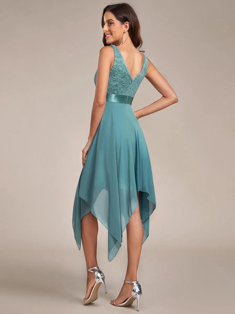 Robe mariage invitée en dentelle à col en V mi-longue fluide