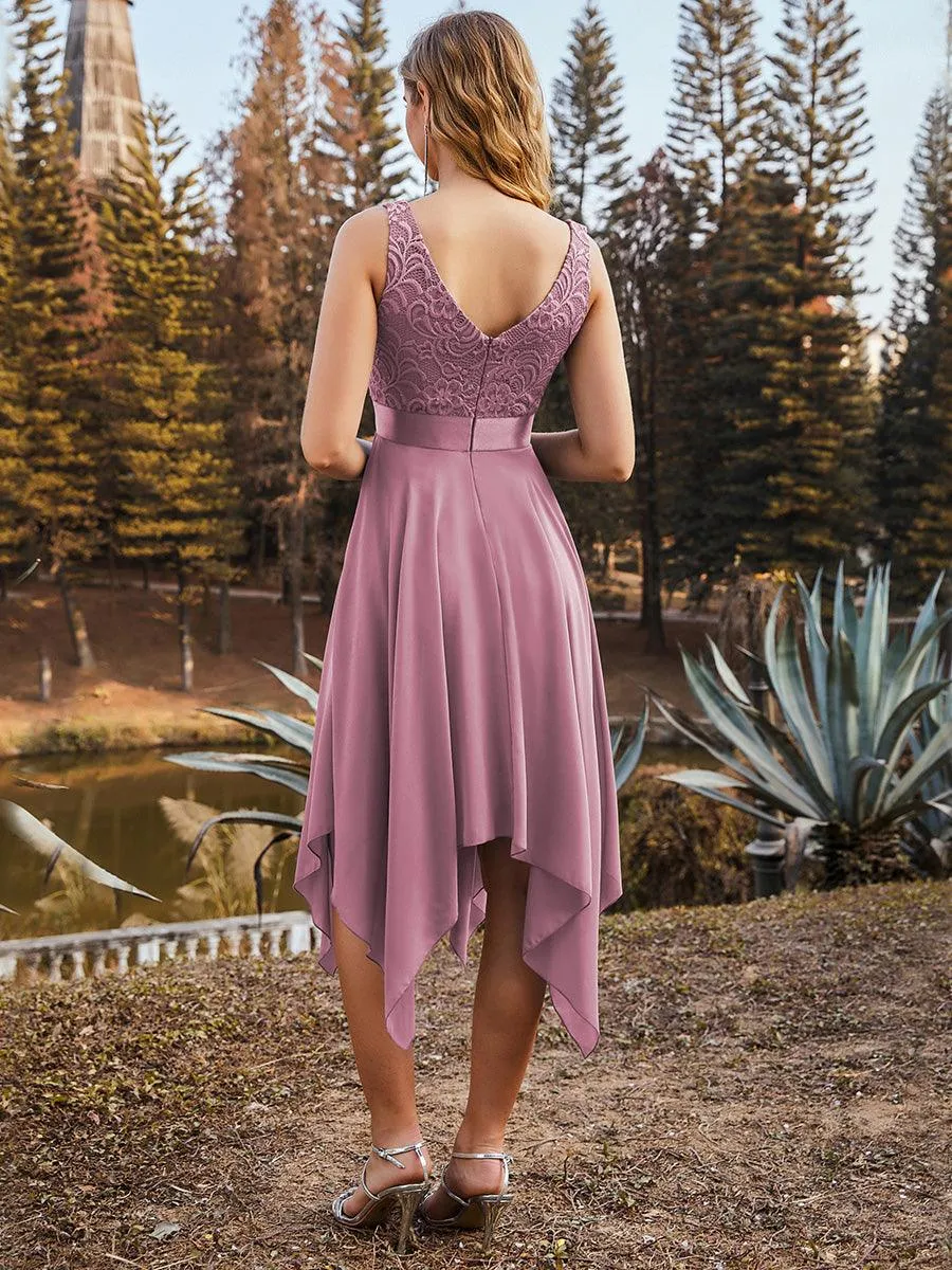 Robe mariage invitée en dentelle à col en V mi-longue fluide