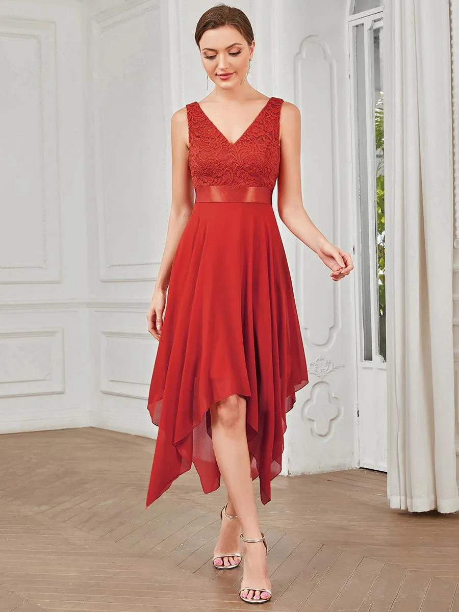 Robe mariage invitée en dentelle à col en V mi-longue fluide