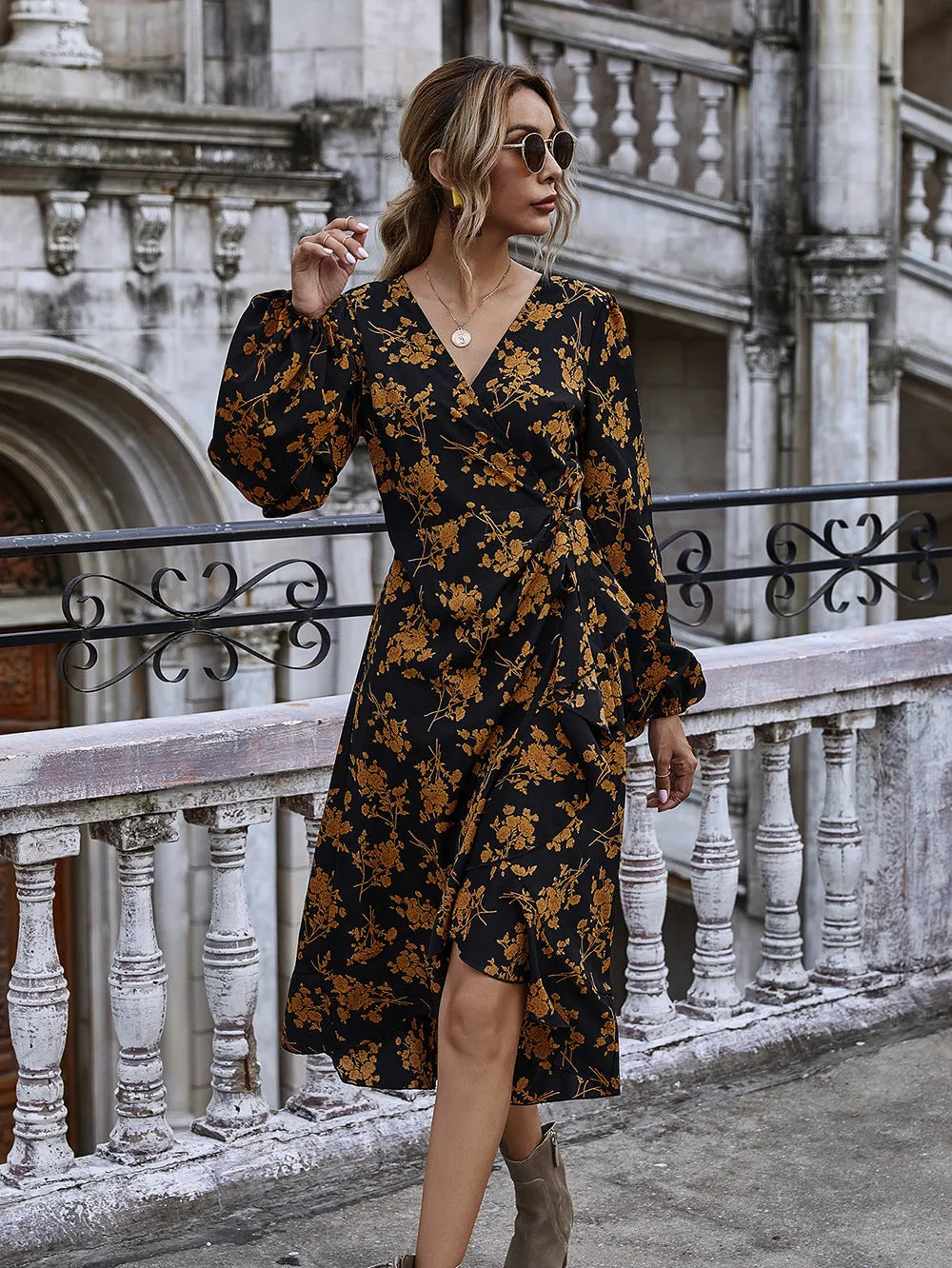 Ruffled V-neck Floral Puff Sleeve Midi Dresses