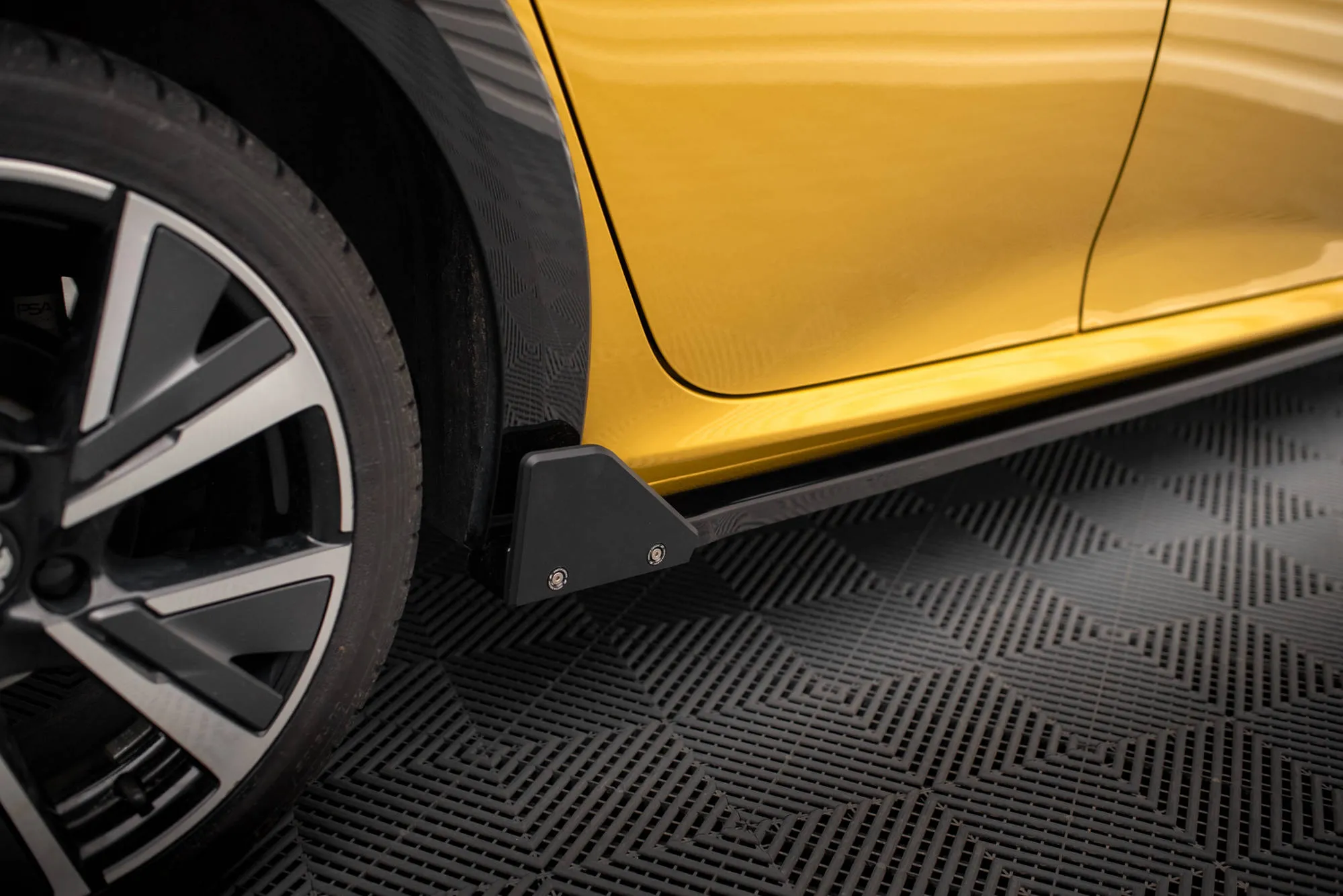Side Skirts Diffusers   Flaps Peugeot 208 GT Mk2