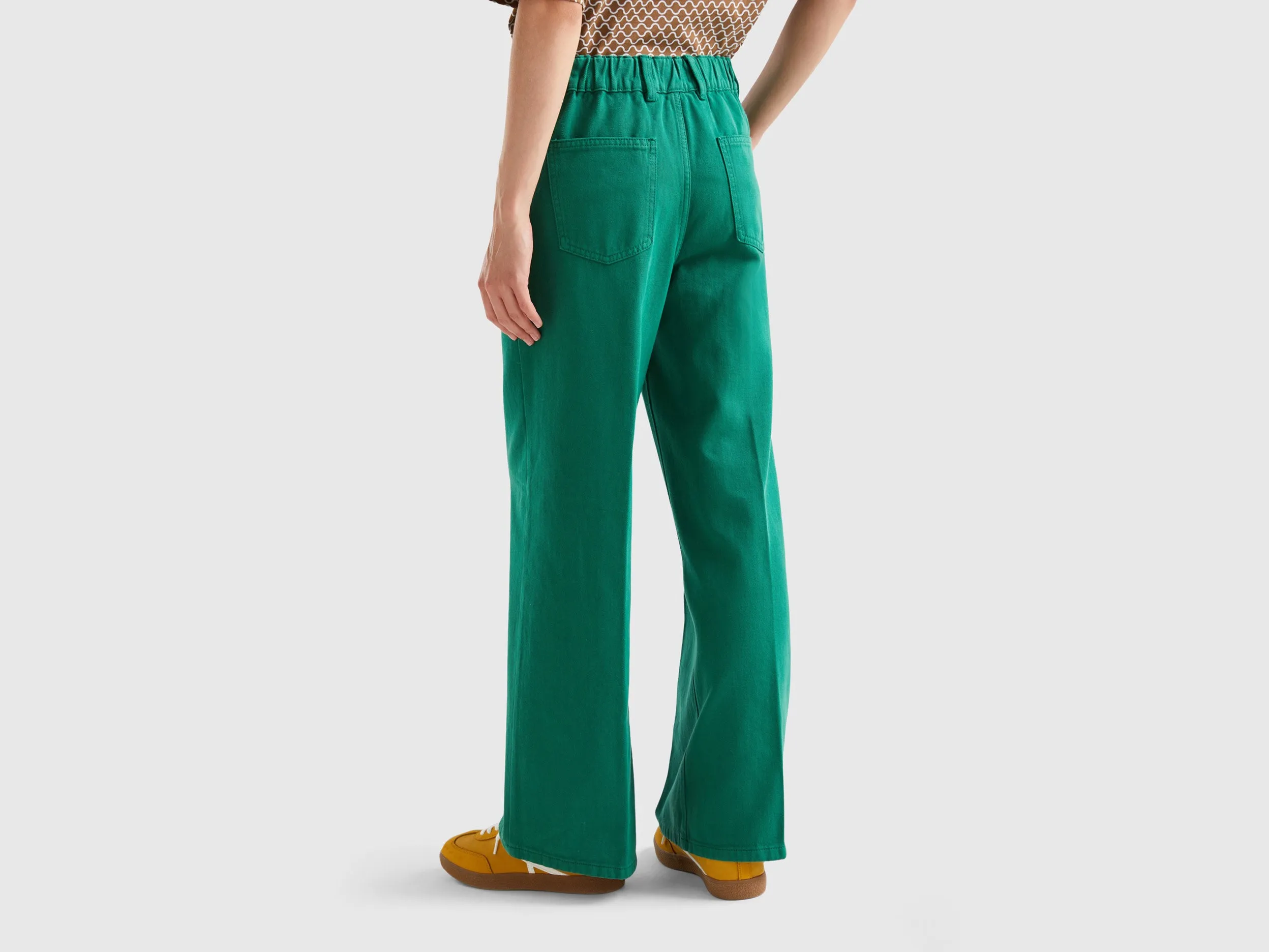 Solid Flared Fit Jeans