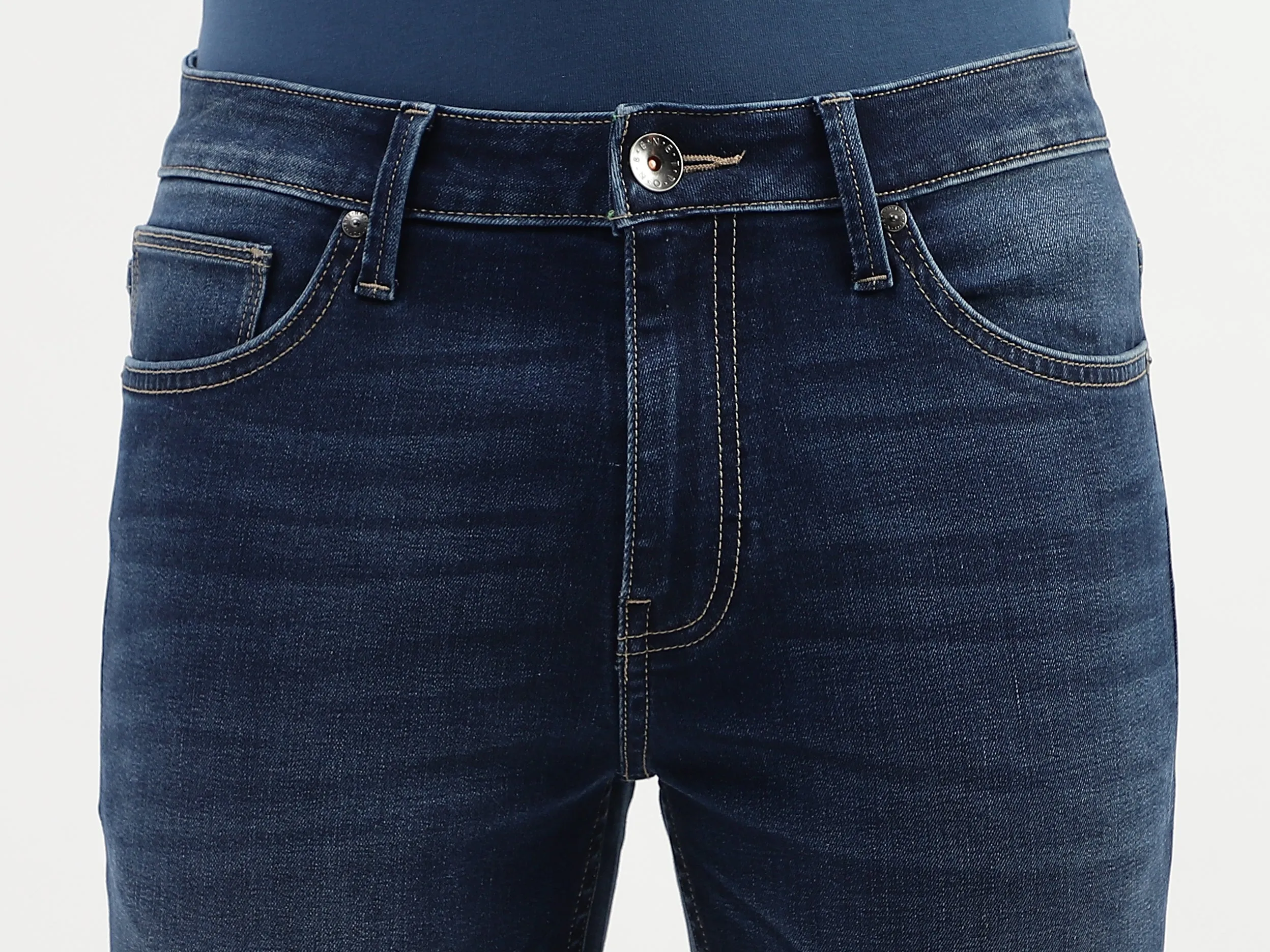 Solid Mid Rise Skinny Fit Jeans