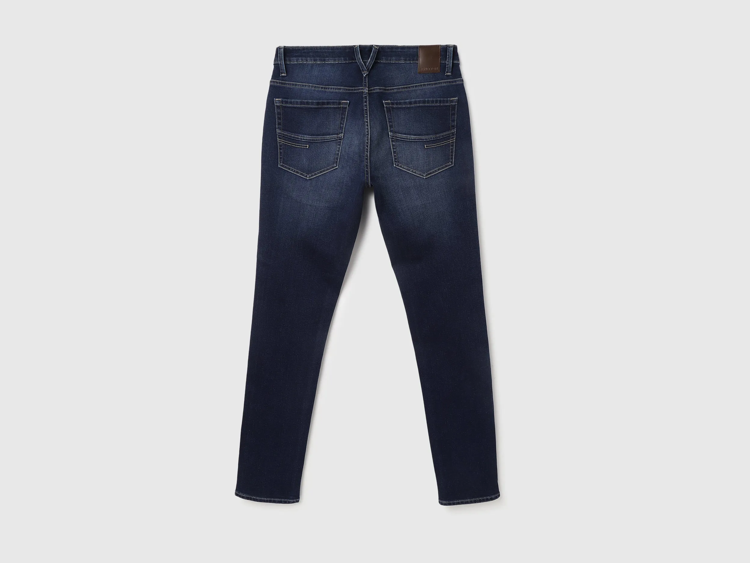 Solid Mid Rise Skinny Fit Jeans