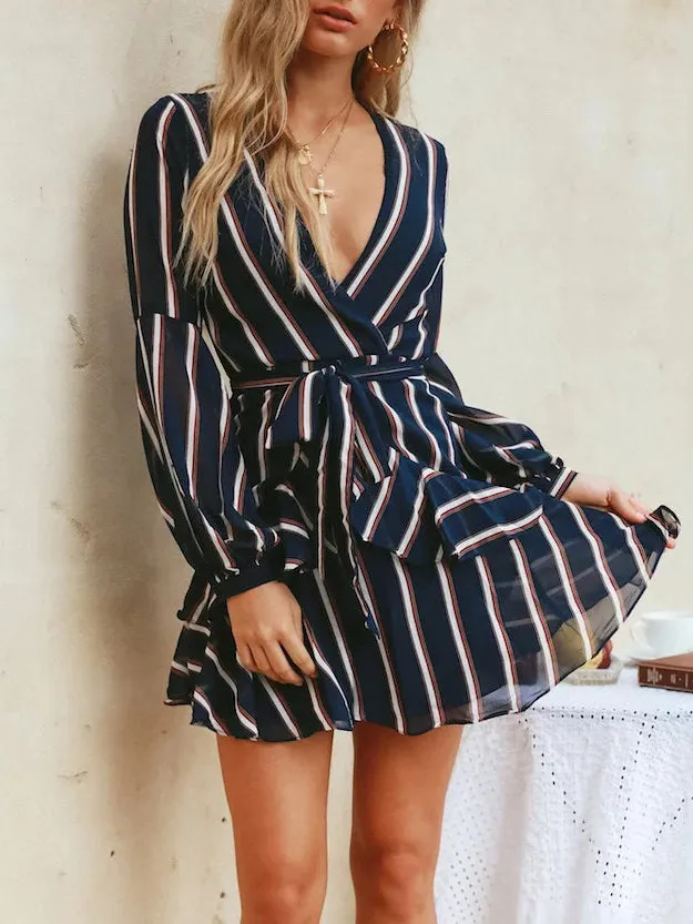 Striped Deep V-neck Long-sleeved Wavy Fashion Dress