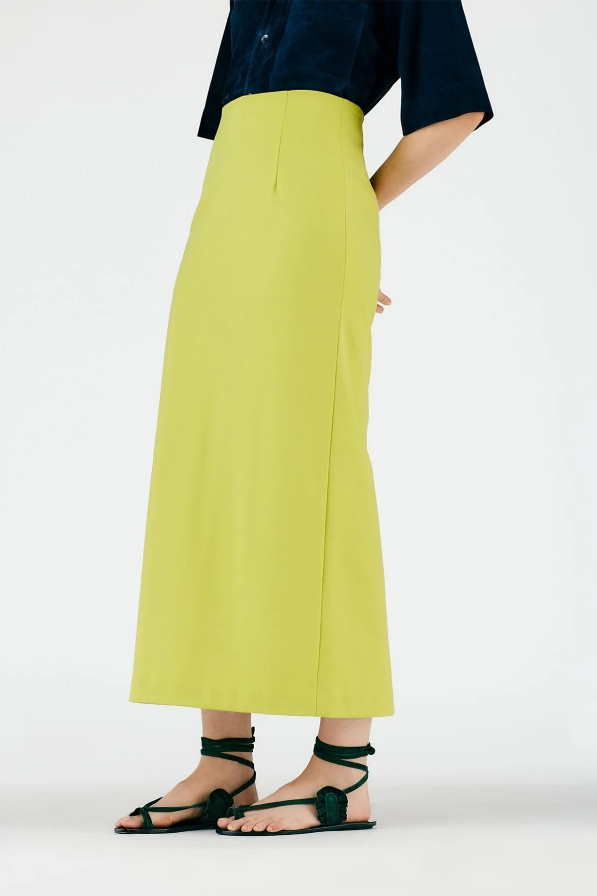 Structured Knit Pencil Skirt in Geko Green