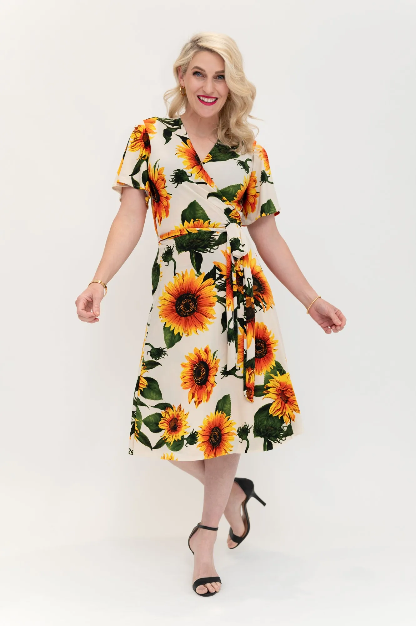 Sunny - Wrap Dress pre-order