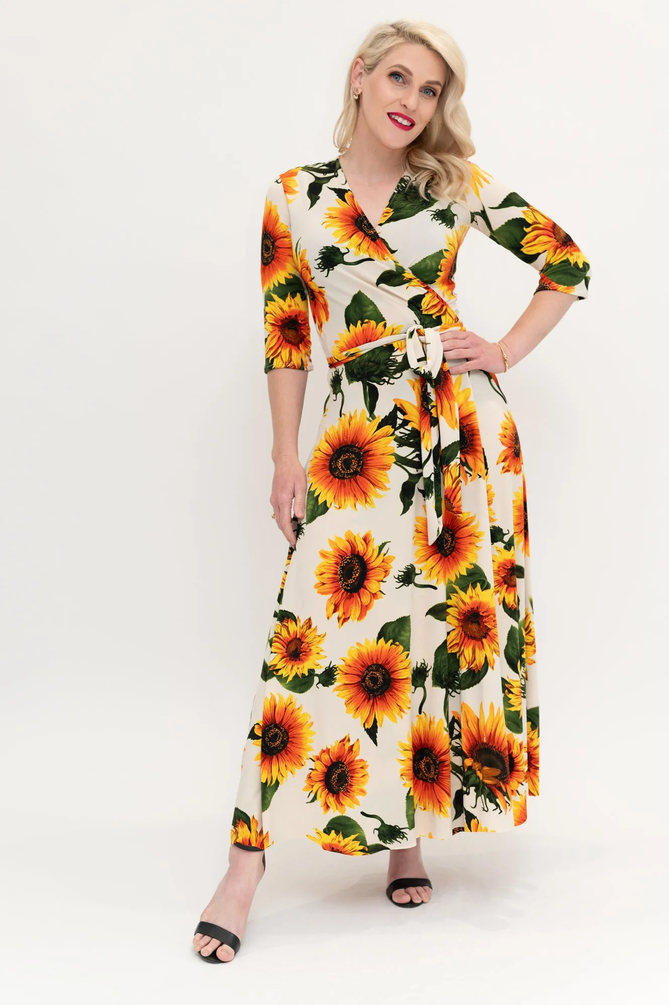 Sunny - Wrap Dress pre-order