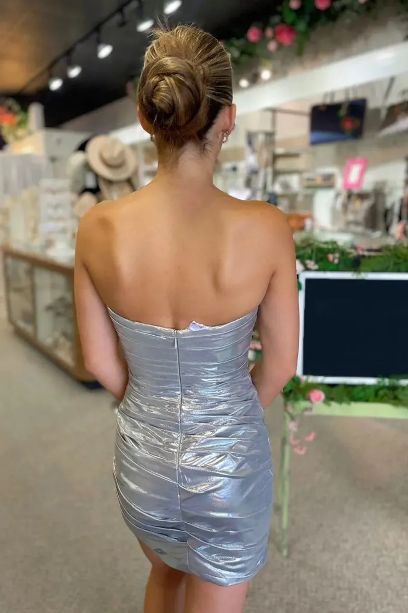 Sweetheart Ruched Bodycon Short Homecoming Dresses with Sequins