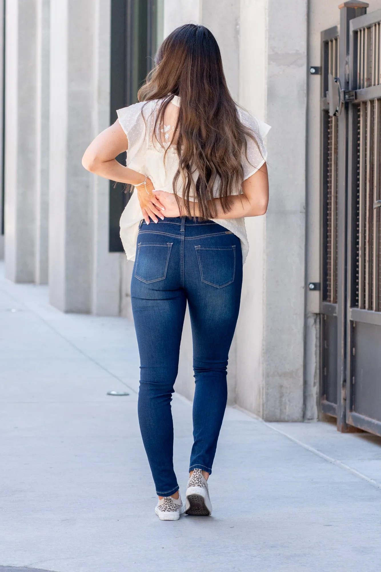 Taylor Mid Rise Super Skinny