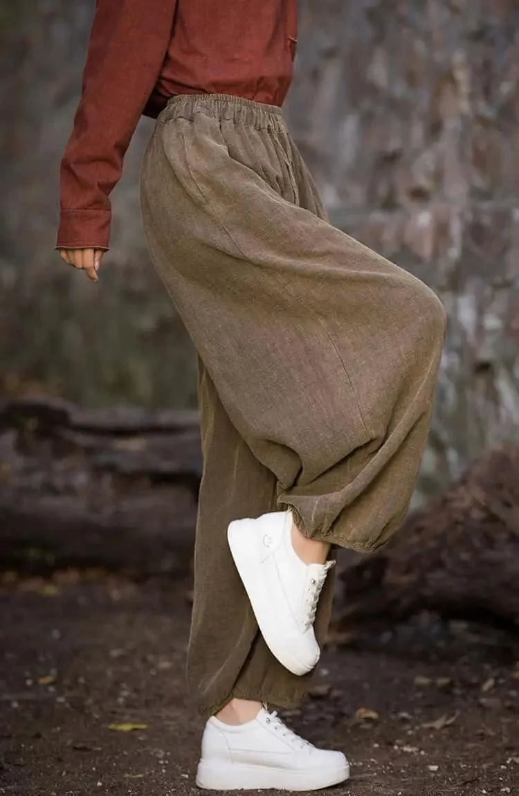 Vintage-inspired Linen Carrot Pants for Modern Women