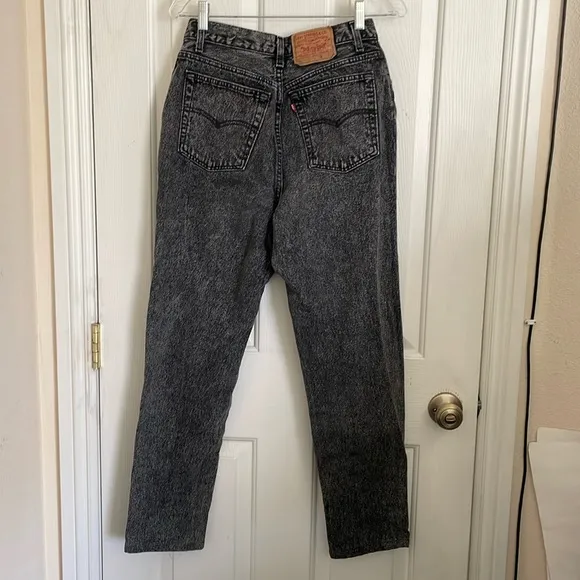 Vintage  Levi’s 501 black acid wash Y2K button fly high waisted jeans size 13 J