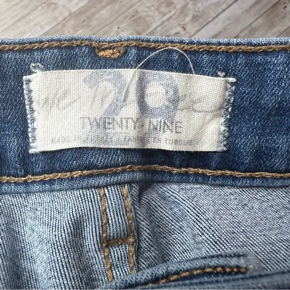 💚We the Free Riley yoke seam jeans
