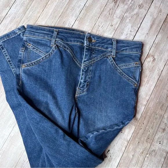💚We the Free Riley yoke seam jeans