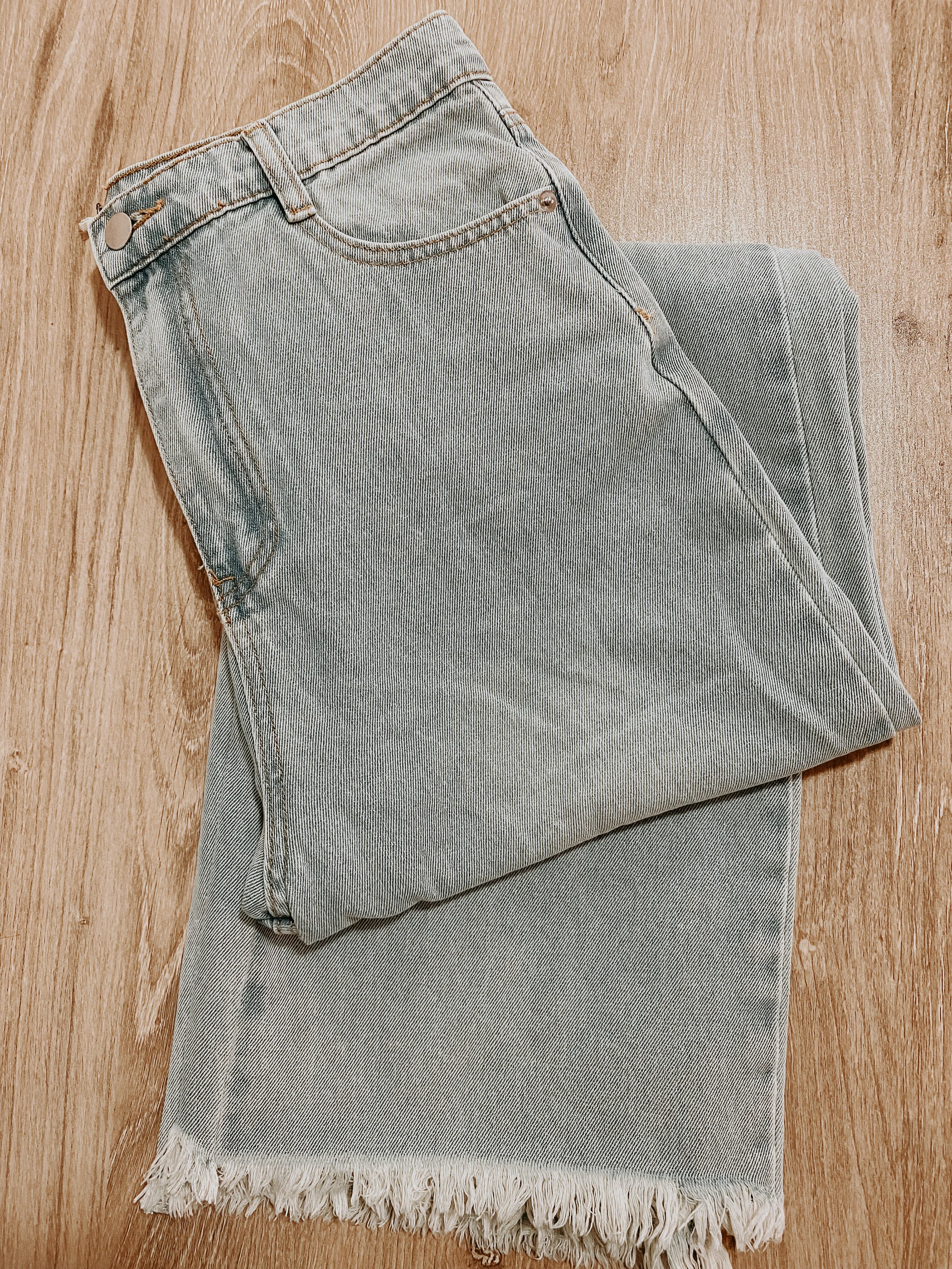 Wide-Leg Jeans